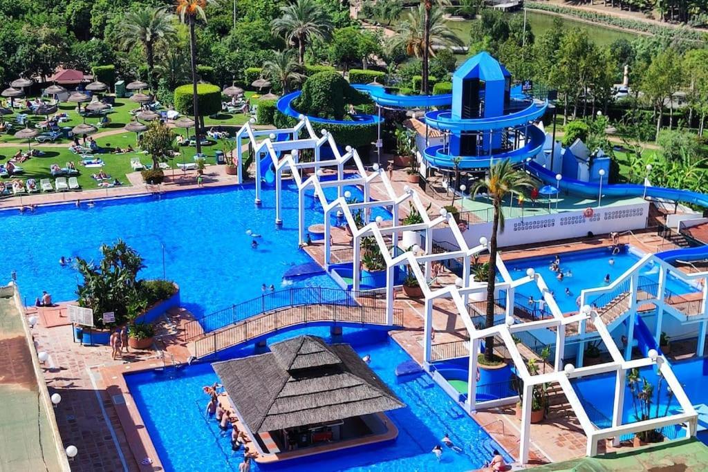 Fantastic Benal With Water Park Lejlighed Benalmádena